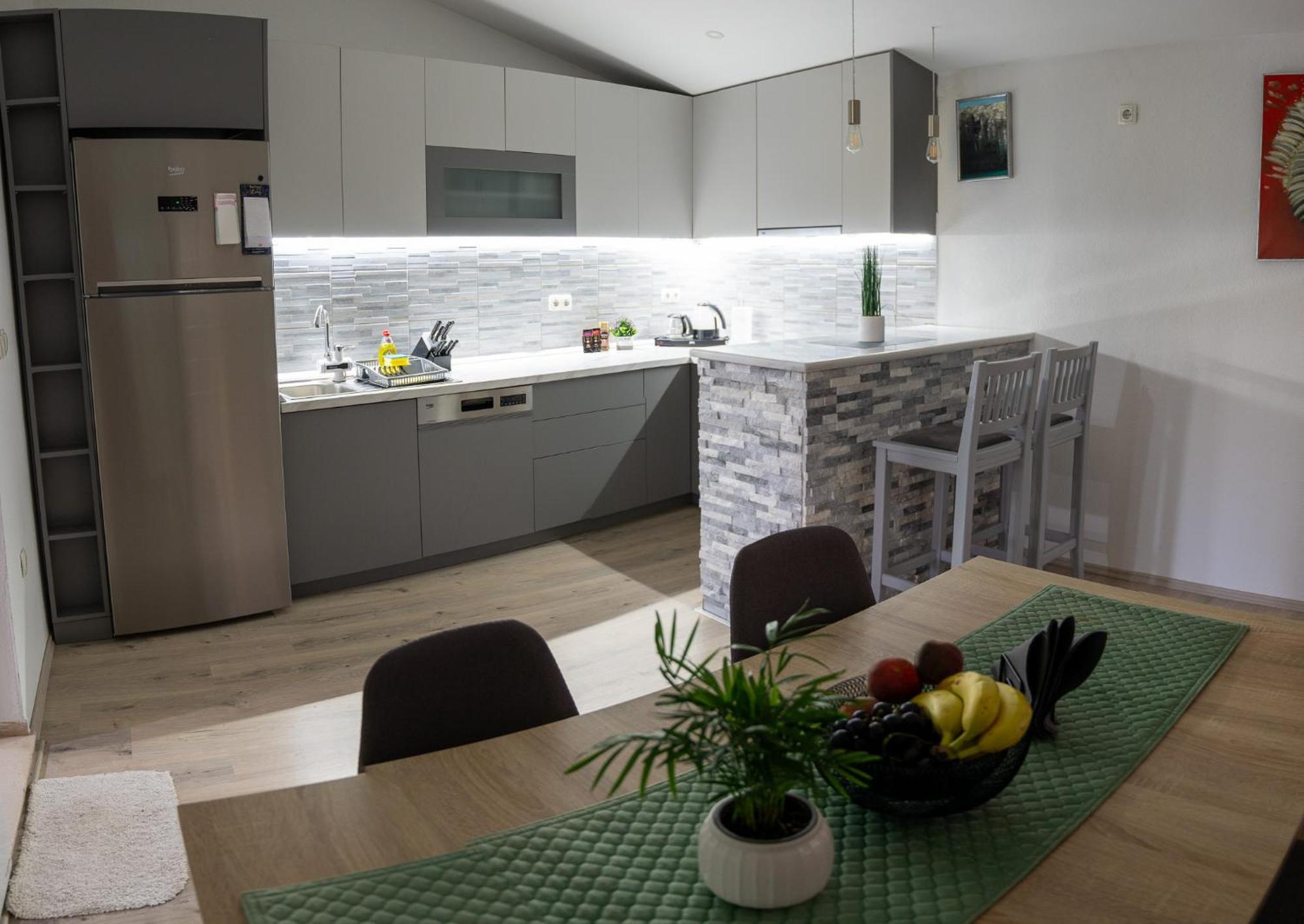 Ap Apartment Mostar Esterno foto